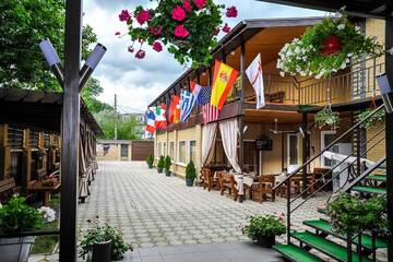 Фотографии Отель Katrin Hotel г. Бердянск (Украина) №1 Фото Отель Katrin Hotel г. Бердянск 1