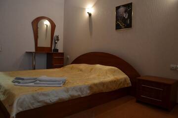 Фотографии Отель Hotel Azov г. Бердянск (Украина) №5 Фото Отель Hotel Azov г. Бердянск 5