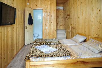 Фото номера Двухместный номер с 2 отдельными кроватями Отель Katrin Hotel г. Бердянск 4