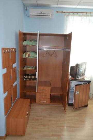 Фото номера Стандартный двухместный номер с 1 кроватью Гостевой дом Guest house Azovets г. Бердянск 3