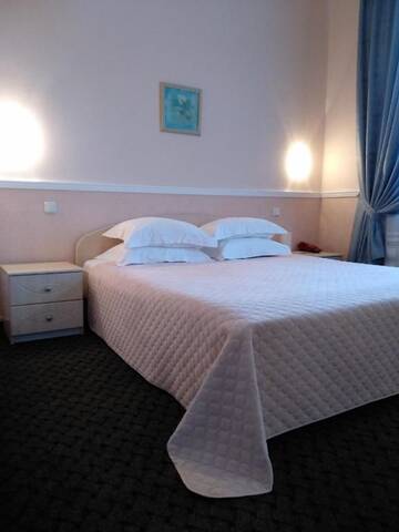 Фото номера Большой двухместный номер с 1 кроватью Отель Hotel Mon Senior г. Бердянск 8