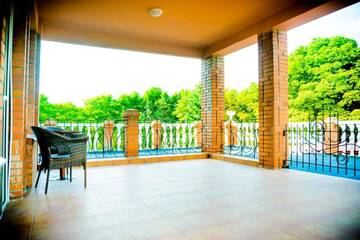 Фото номера Апартаменты с 2 спальнями Отель Hotel Mon Senior г. Бердянск 26