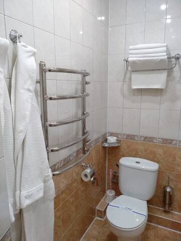 Фото номера Большой двухместный номер с 1 кроватью Отель Hotel Mon Senior г. Бердянск 4
