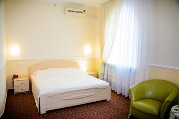 Фото номера Апартаменты с 2 спальнями Отель Hotel Mon Senior г. Бердянск 11