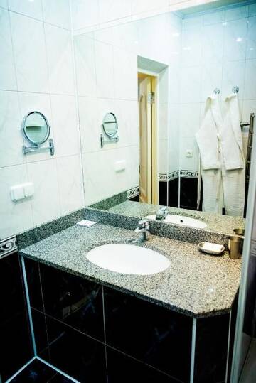 Фото номера Апартаменты с 2 спальнями Отель Hotel Mon Senior г. Бердянск 20