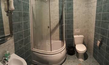 Фото номера Люкс с 1 спальней Отель Hotel Azov г. Бердянск 7
