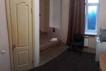 Фото номера Двухместный номер Делюкс с 1 кроватью Отель Hotel Azov г. Бердянск 7