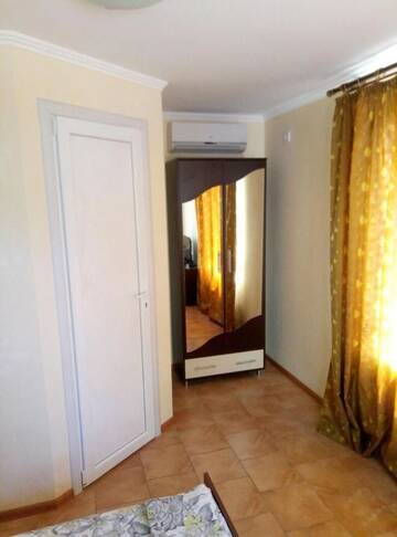 Фото номера Двухместный номер Делюкс с 1 кроватью и душем Гостевой дом Guest House Gostinnyi г. Бердянск 16