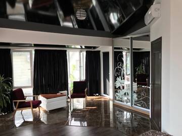 Фото номера Роскошный четырехместный номер Гостевой дом Guest House Gostinnyi г. Бердянск 3