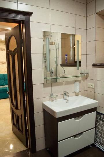 Фото номера Апартаменты с 1 спальней Гостевой дом Guest House - Italiyska Street г. Бердянск 17