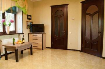 Фото номера Апартаменты с 1 спальней Гостевой дом Guest House - Italiyska Street г. Бердянск 23