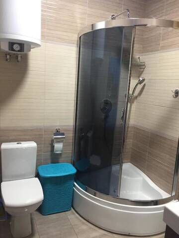 Фото номера Апартаменты с 1 спальней Гостевой дом Guest House - Italiyska Street г. Бердянск 31