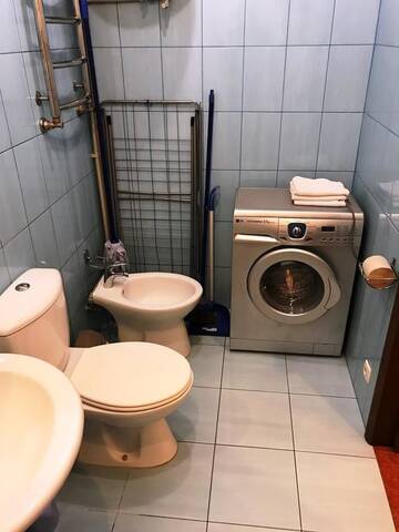 Фото номера Апартаменты с 2 спальнями Апартаменты Квартира в центре Бердянска г. Бердянск 9