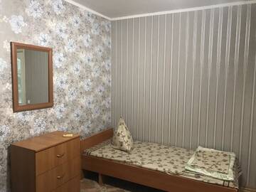 Фото номера Роскошный трехместный номер Гостевой дом Гостевой дом Марина г. Бердянск 3