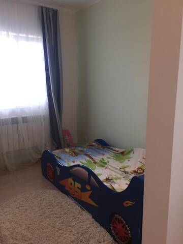 Фото номера Дом с 5 спальнями Дома для отпуска Tinyayev-house г. Бердянск 16