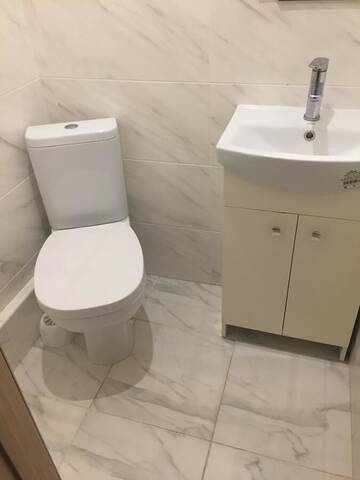 Фото номера Дом с 5 спальнями Дома для отпуска Tinyayev-house г. Бердянск 13