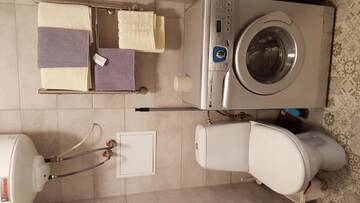 Фото номера Апартаменты с 2 спальнями Апартаменты Дом в центре Бердянска г. Бердянск 28