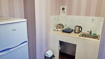 Фото номера Семейный полулюкс Гостевой дом ЦЕНТР - Center г. Бердянск 8