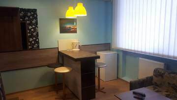 Фото номера Люкс с 1 спальней Апарт-отели Apart-hotel Ugolok г. Бердянск 5