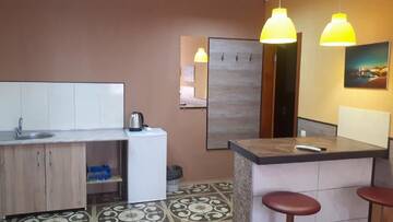 Фото номера Апартаменты-студио Апарт-отели Apart-hotel Ugolok г. Бердянск 9