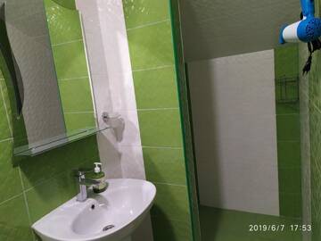 Фото номера Стандартный двухместный номер с 1 кроватью Отель NaNa г. Бердянск 5