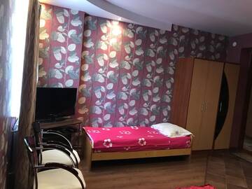 Фото номера Стандартный трехместный номер Гостевой дом Горького 93 г. Бердянск 2