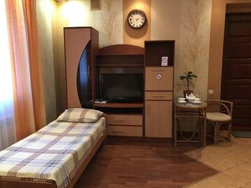 Фото номера Стандартный трехместный номер Гостевой дом Горького 93 г. Бердянск 5